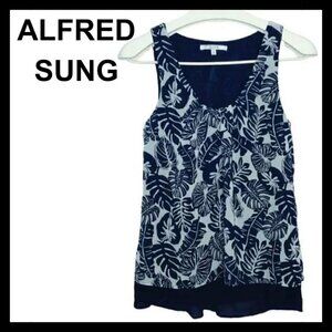 ALFRED SUNG Leaf print round pleated neckline fresh and flowy camisole